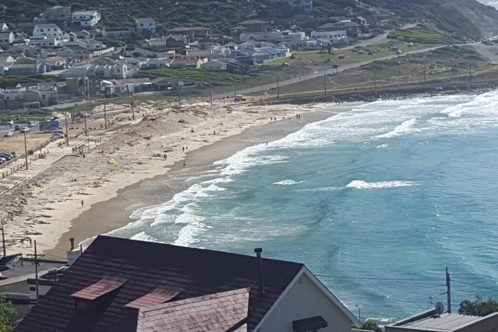 18 Steps - Seaside With Breathtaking Views